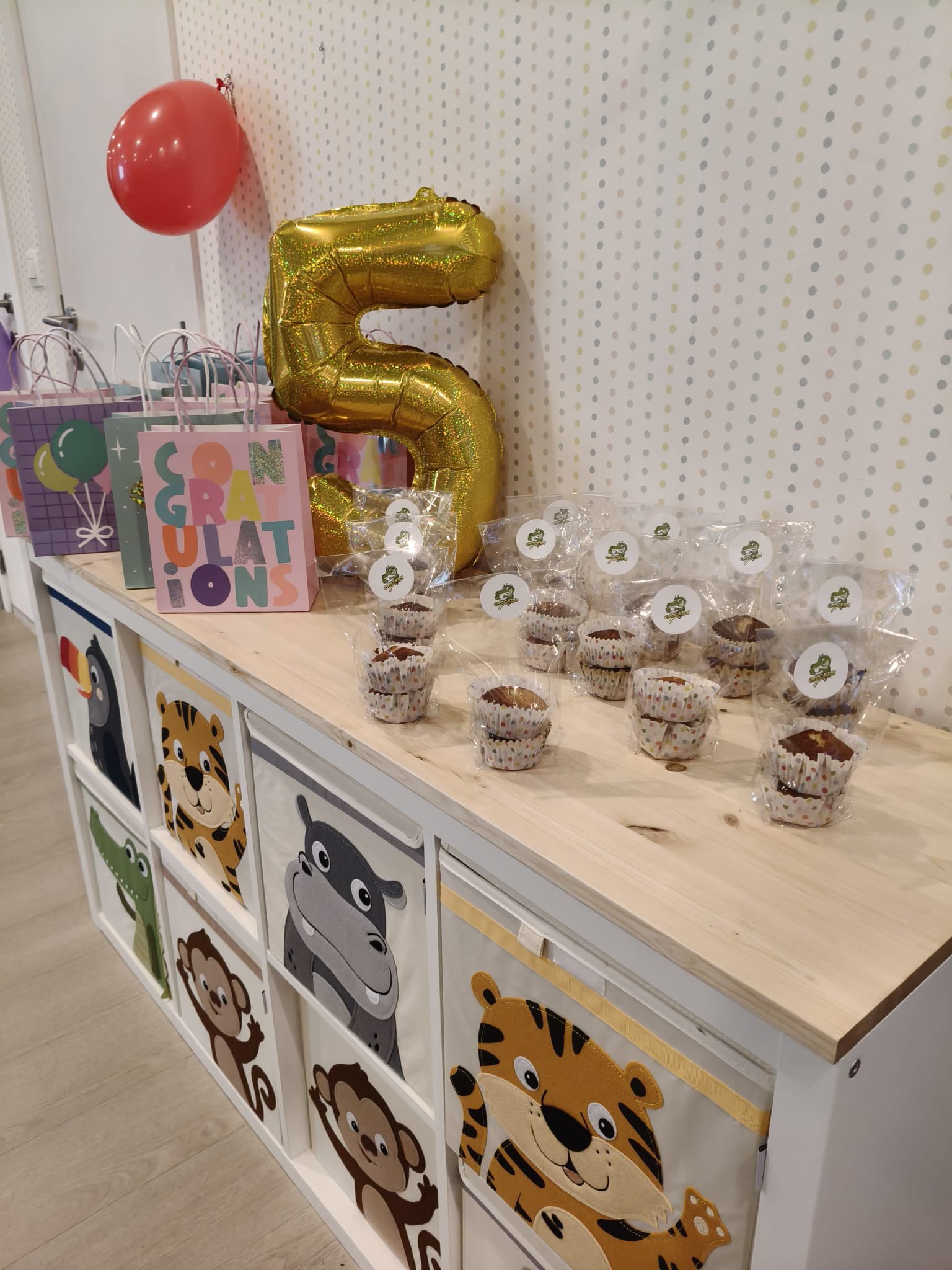 Jeux collectifs lors d’un anniversaire enfant au CrocKids Club à Evere